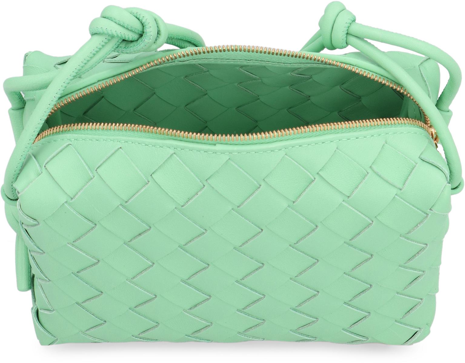 Bottega Veneta Mini Loop-kameraväska i läder