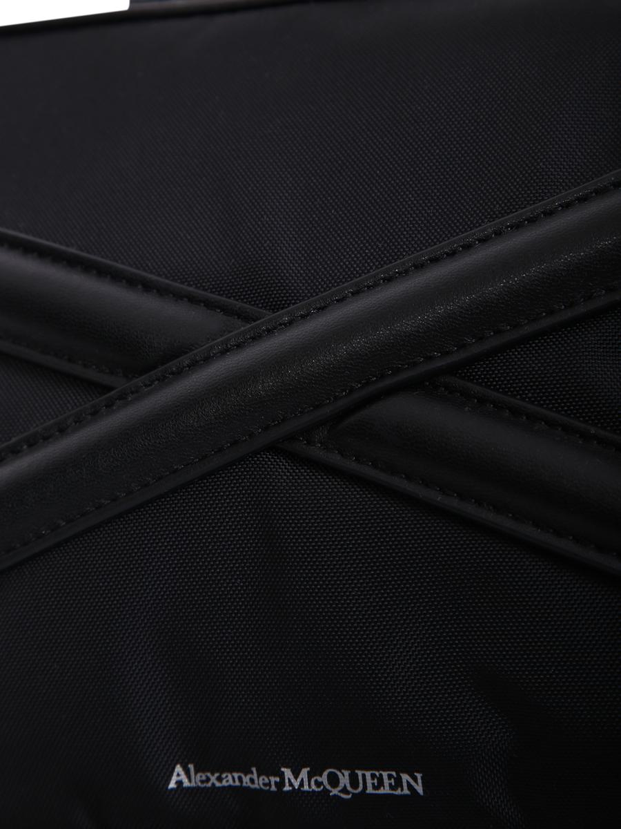 Alexander McQueen-väskor