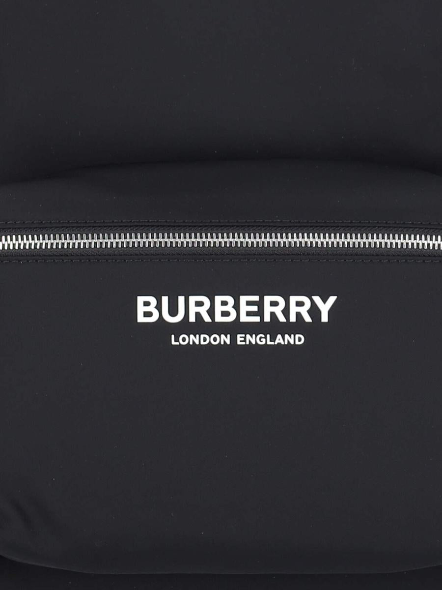 Burberry-väskor
