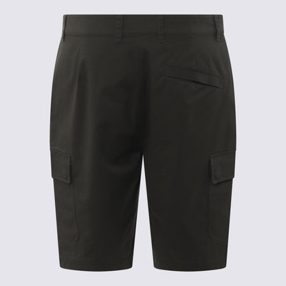 Lägg till mörkgröna bomullsshorts
