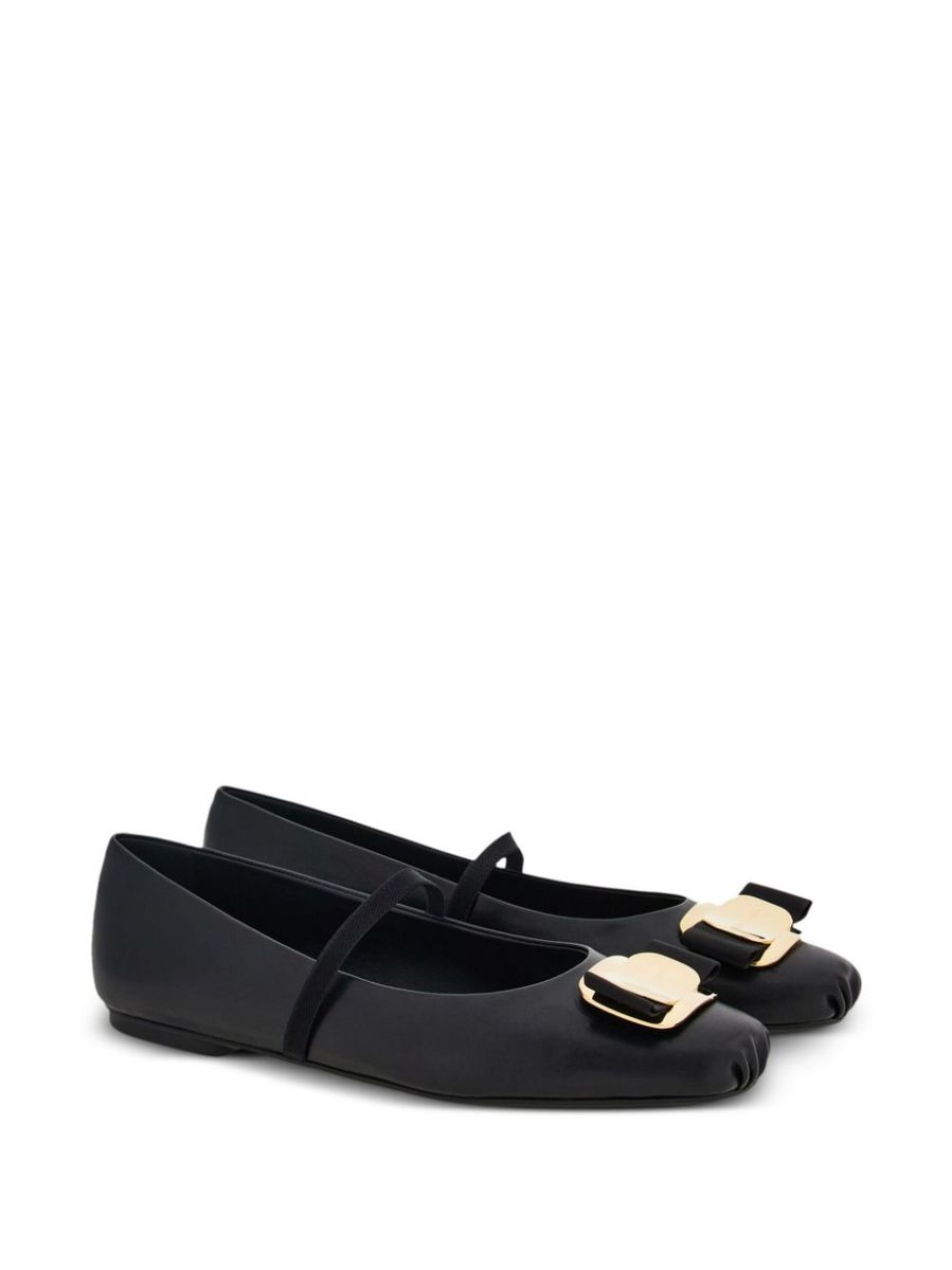 Salvatore Ferragamo platta skor