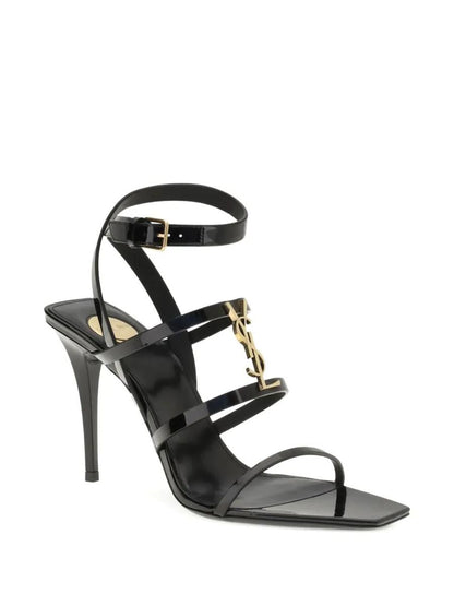 Saint Laurent Cassandra sandaler med flera remmar i lackläder