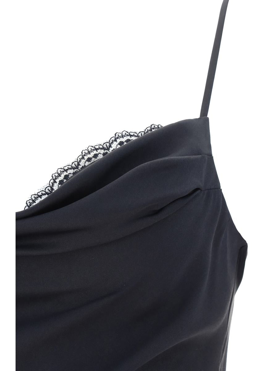 Alexander McQueen-klänningar