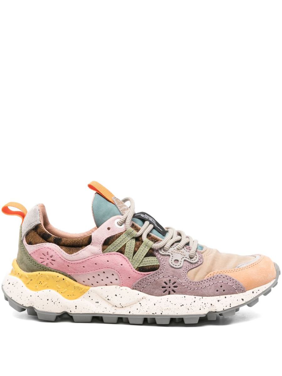 Blommiga bergssneakers