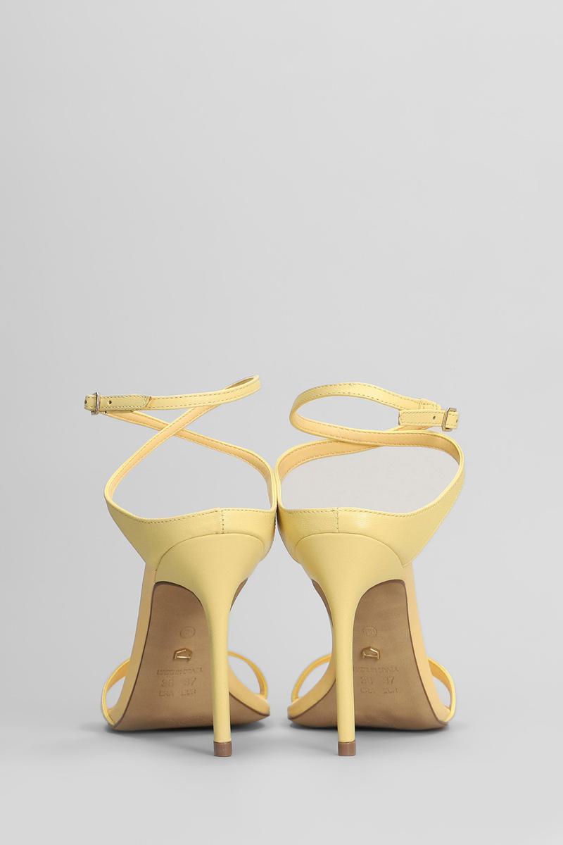 Arezzo Sandaler