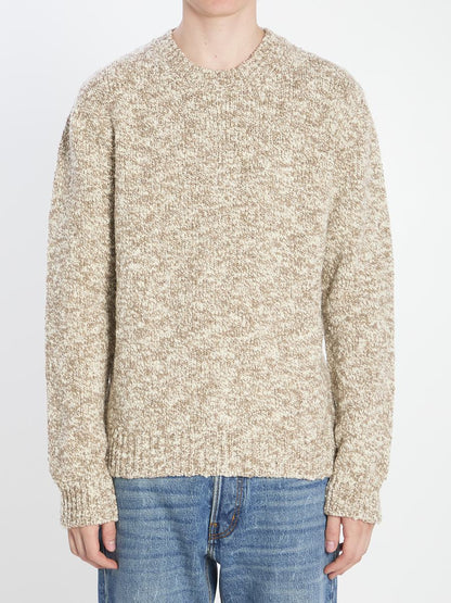 Rund halsad pullover