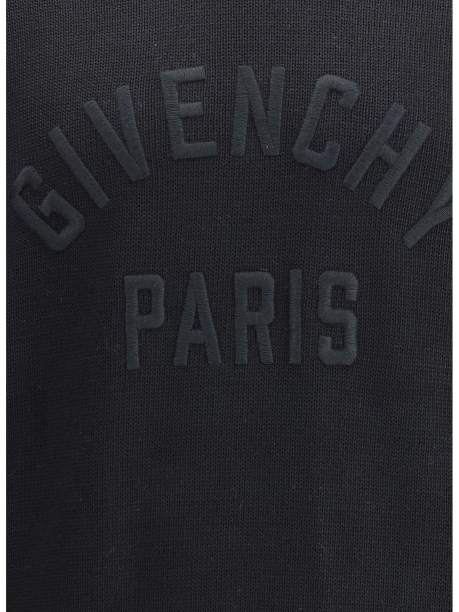 Givenchy Stickade kläder