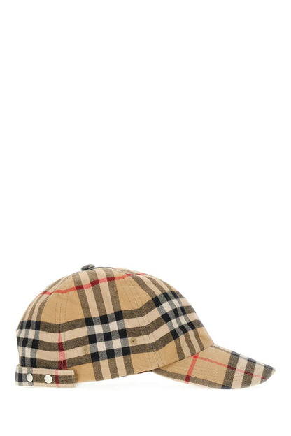 Burberry-hattar