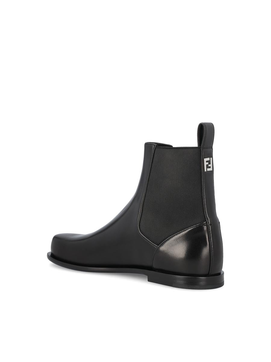 Fendi-stövlar