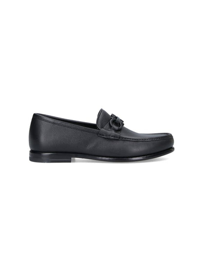 Salvatore Ferragamo platta skor