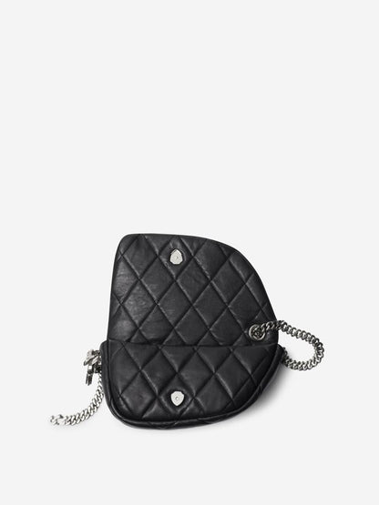 Burberry Shield Lock Axelväska