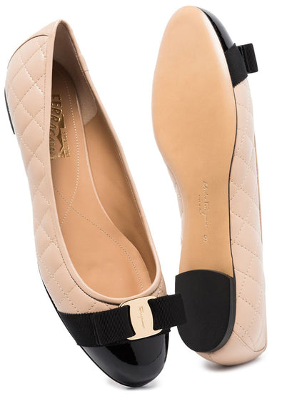 Salvatore Ferragamo platta skor