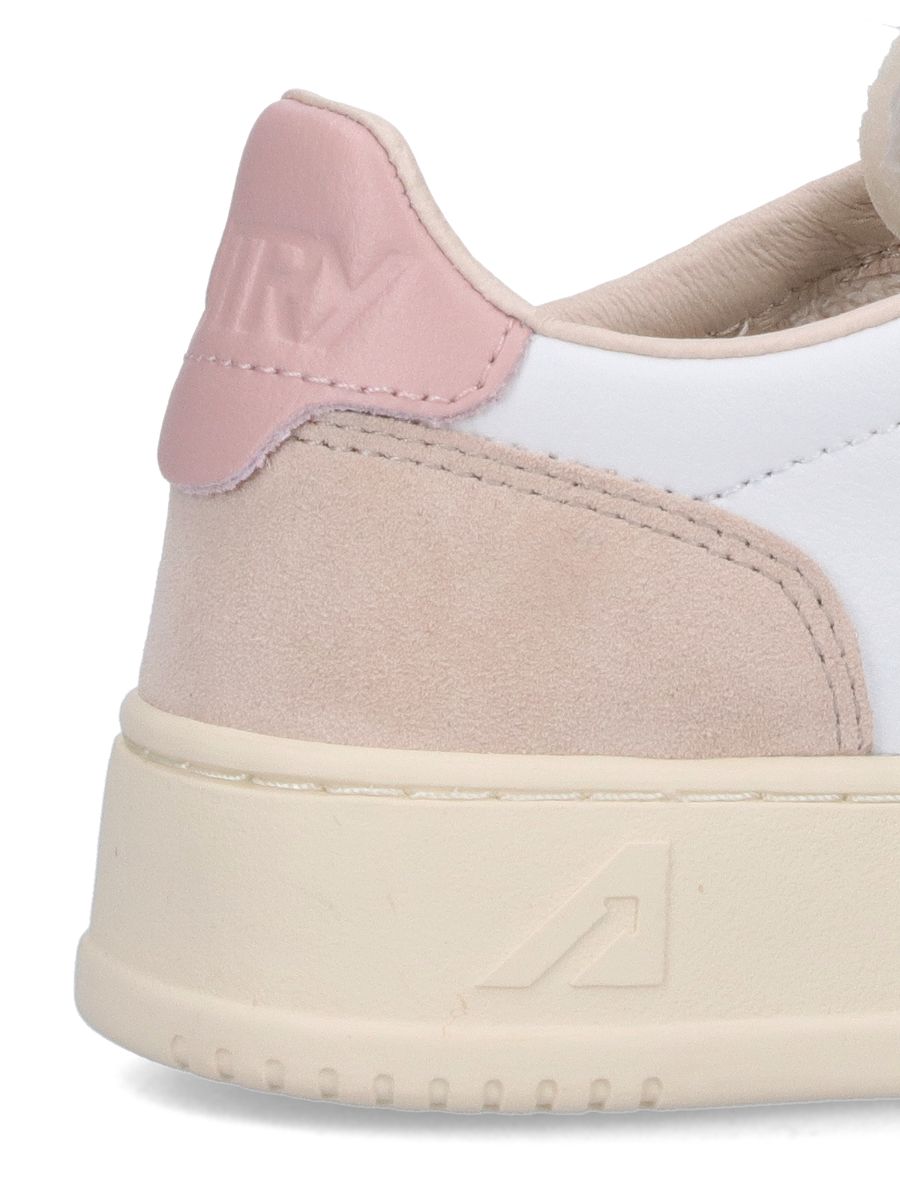Autry "Medalist Low" Sneakers
