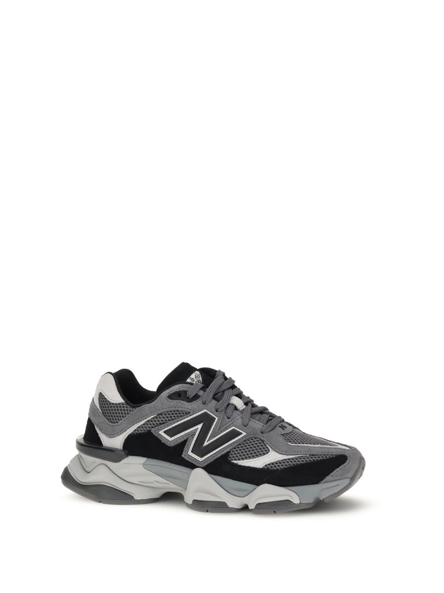 Nya balanssneakers