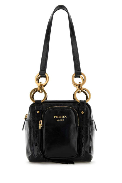 Prada handväskor.