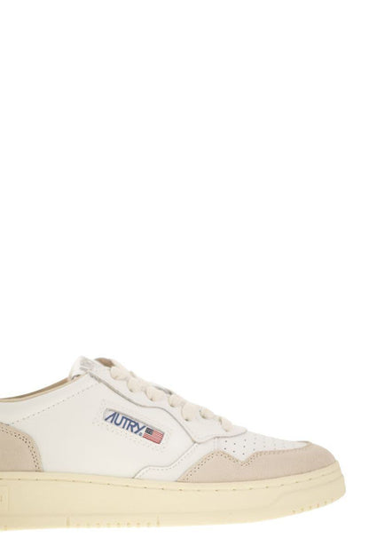 Autry Medalist Low - Sneakers i läder och mocka