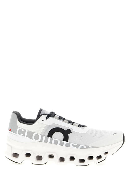 Om att springa med 'Cloudmonster'-sneakers