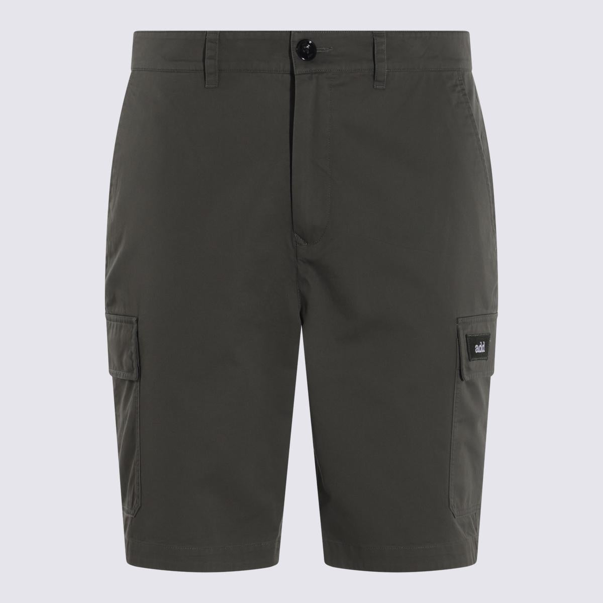 Lägg till mörkgröna bomullsshorts