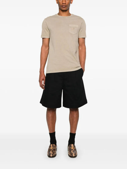 T-shirt med mineralfärgad ficka