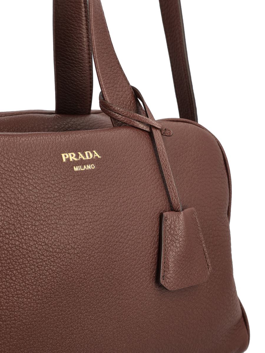 Prada-väskor