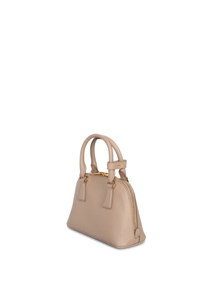 Prada-väskor