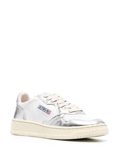 Autry "Medalist Low" Spegelfärgade Lädersneakers Skor