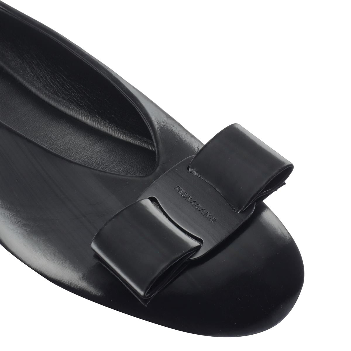 Salvatore Ferragamo platta skor