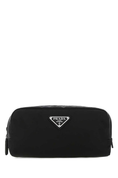 Prada skönhetsfodral.