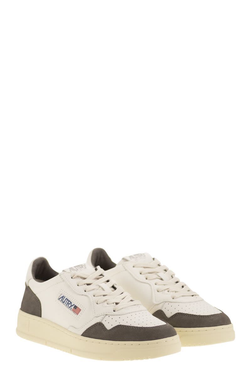 Autrie Sneakers Grå