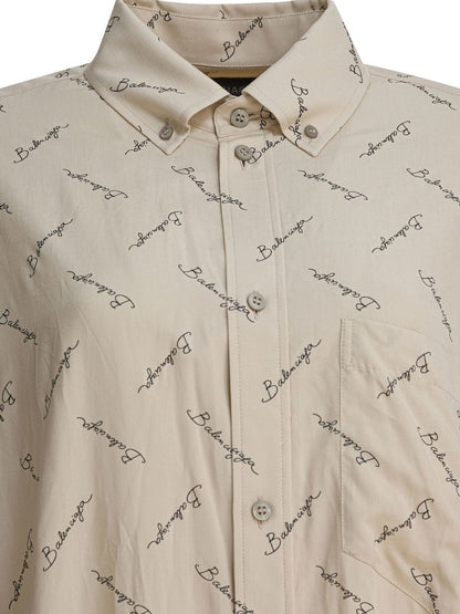 Balenciaga-skjortor
