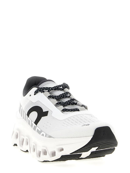 Om att springa med 'Cloudmonster'-sneakers