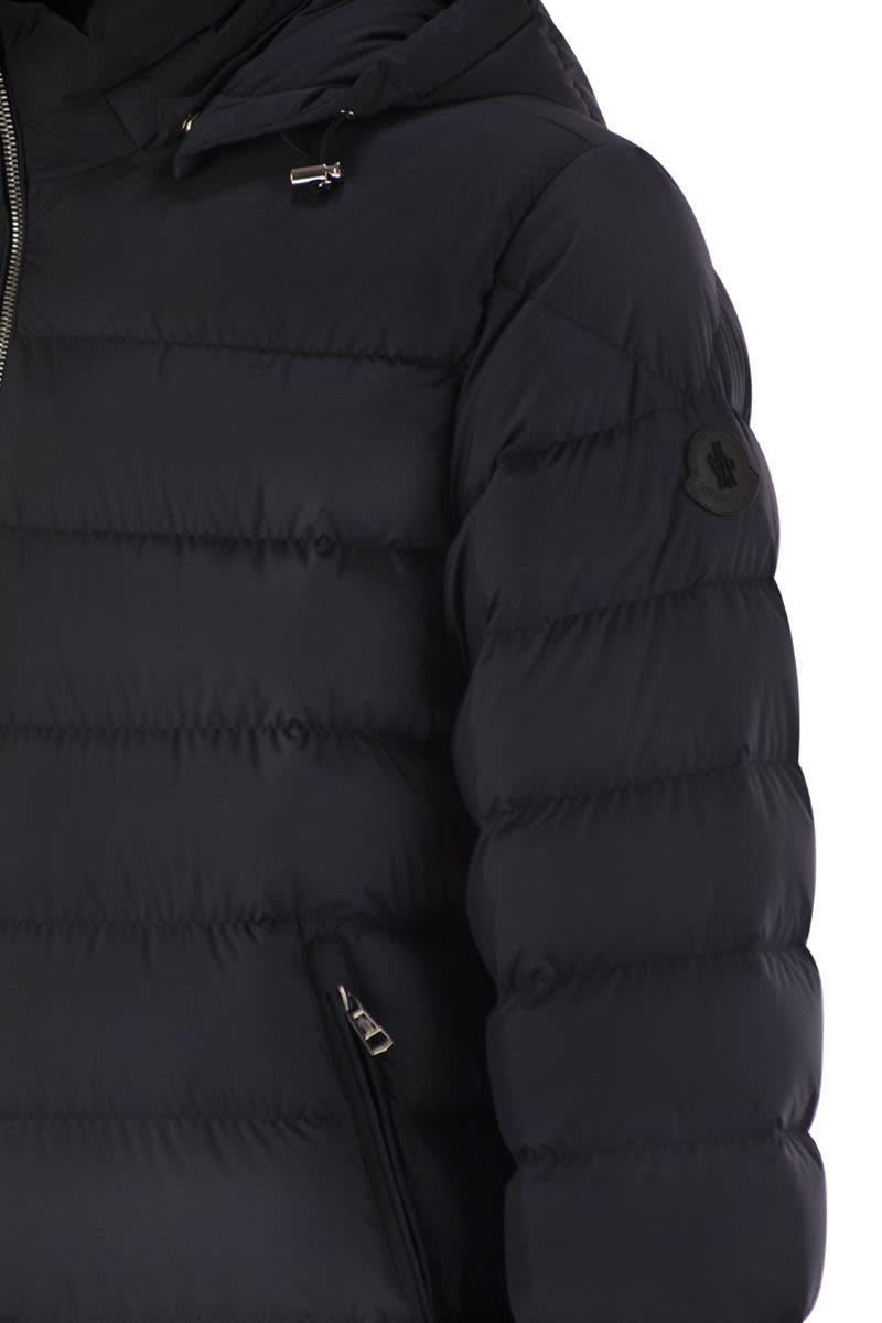 Moncler Arneb - Kort Dunjacka Med Huva