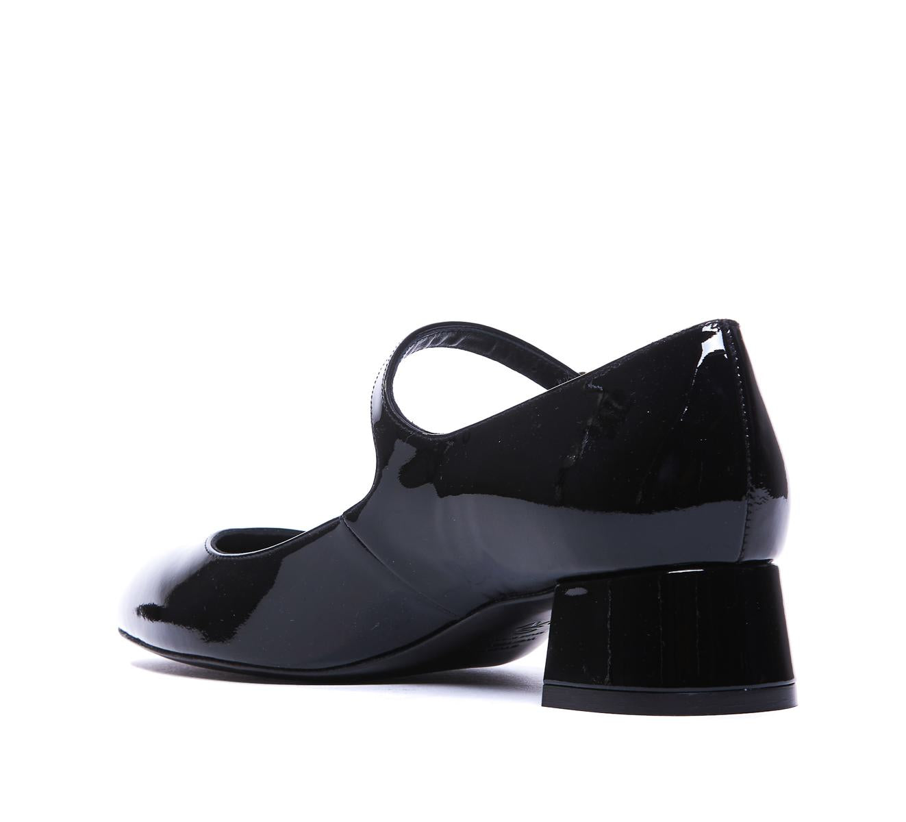 Stuart Weitzman med klack