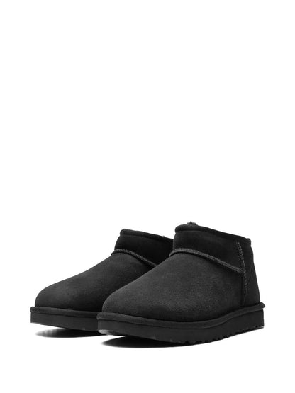 UGG W Classic Ultra Mini Skor