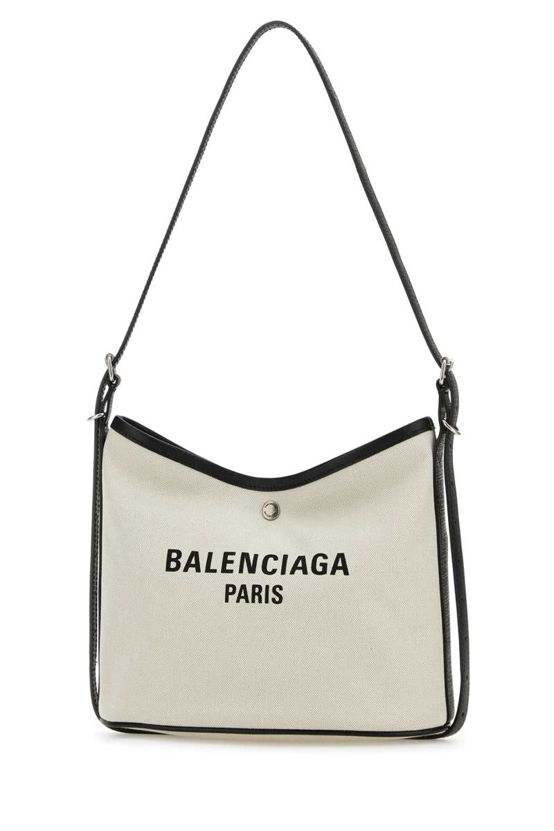 Balenciaga handväskor.