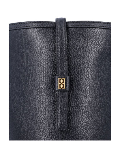 By Malene Birger Marylle Liten Kornig Läder Bucket Bag