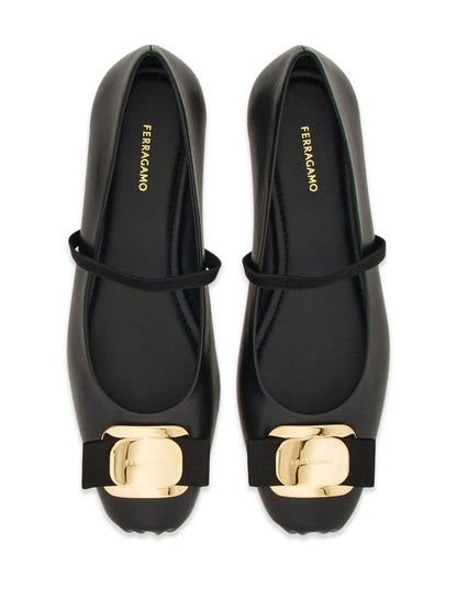 Salvatore Ferragamo platta skor