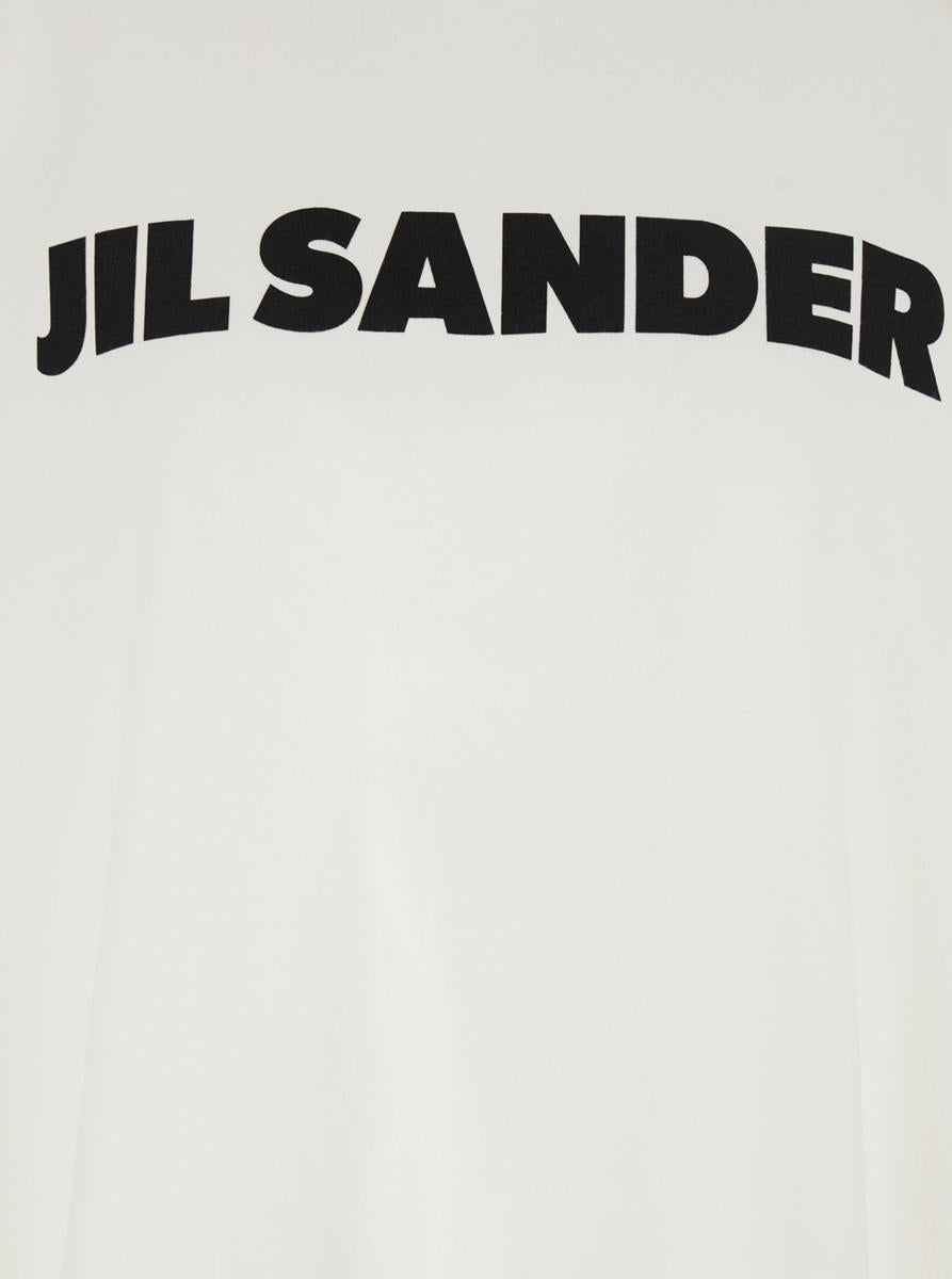 Vit rundhalsad t-shirt med logotyp framtill i bomull för kvinnor