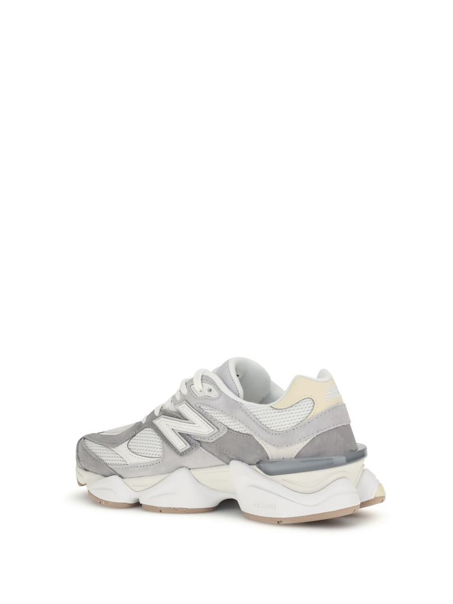 Nya balanssneakers