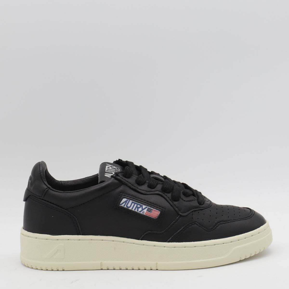 Autry svarta sneakers