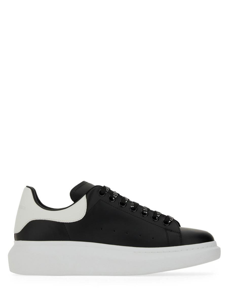 Alexander McQueen överdimensionerade sneakers
