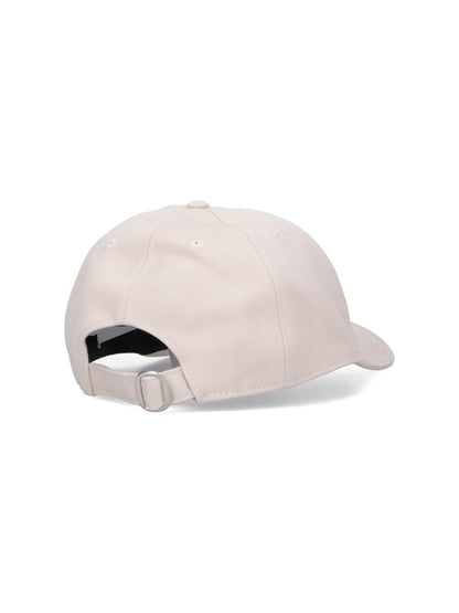 Off-white hattar