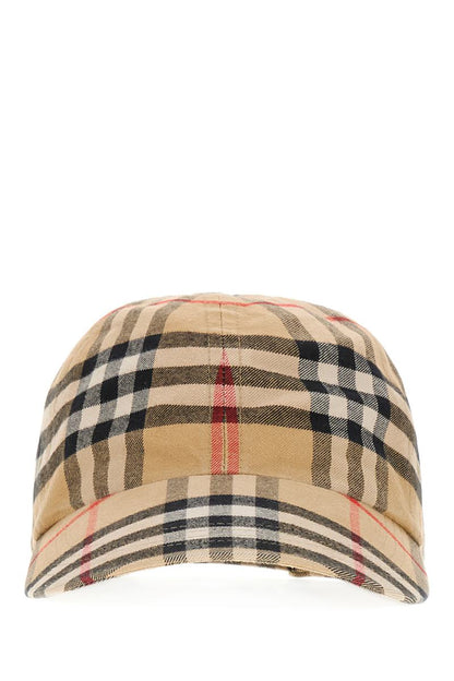 Burberry-hattar