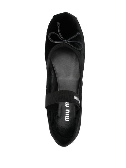 Miu Miu sammetsballerinaskor