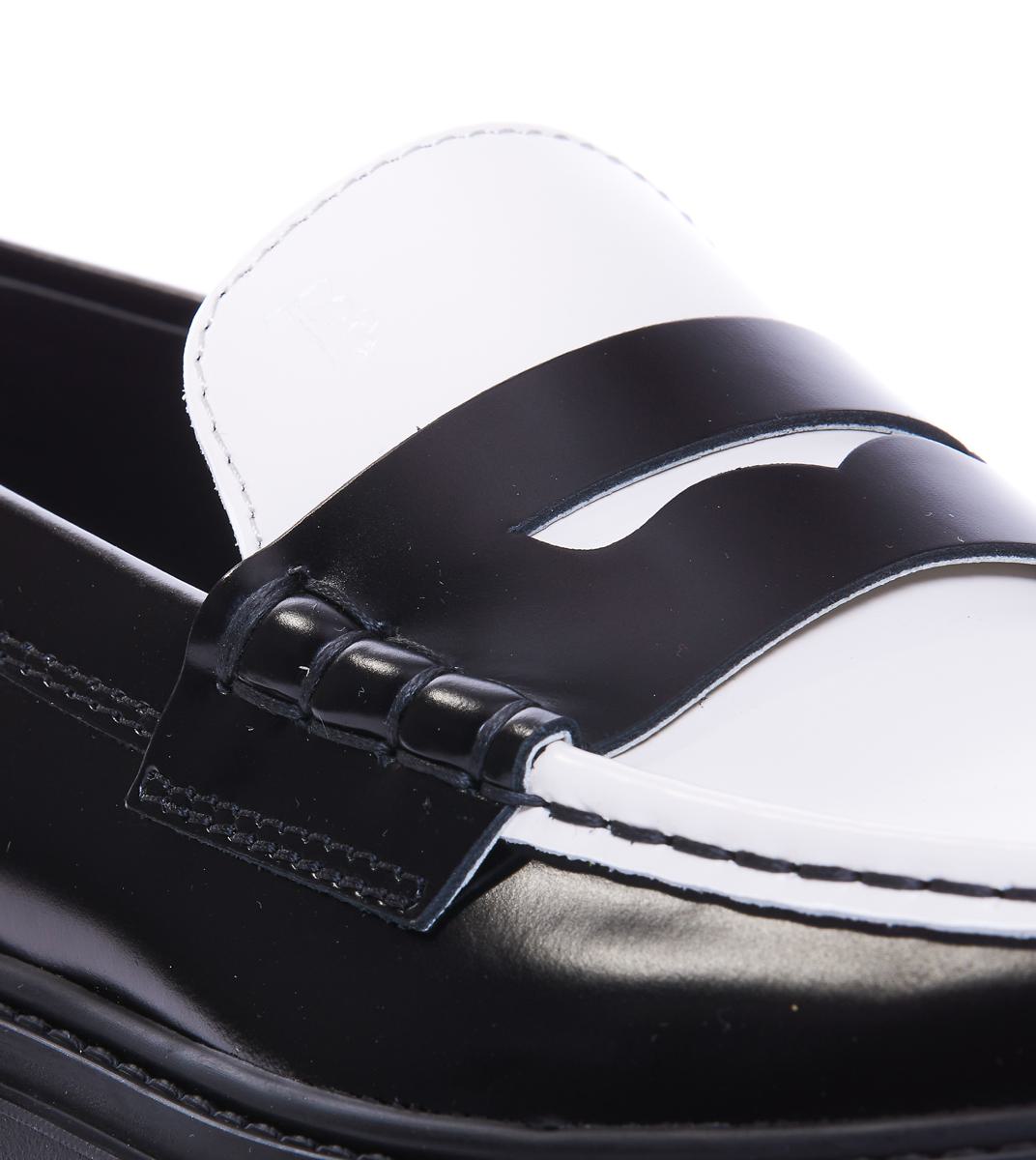 Tod's platta skor