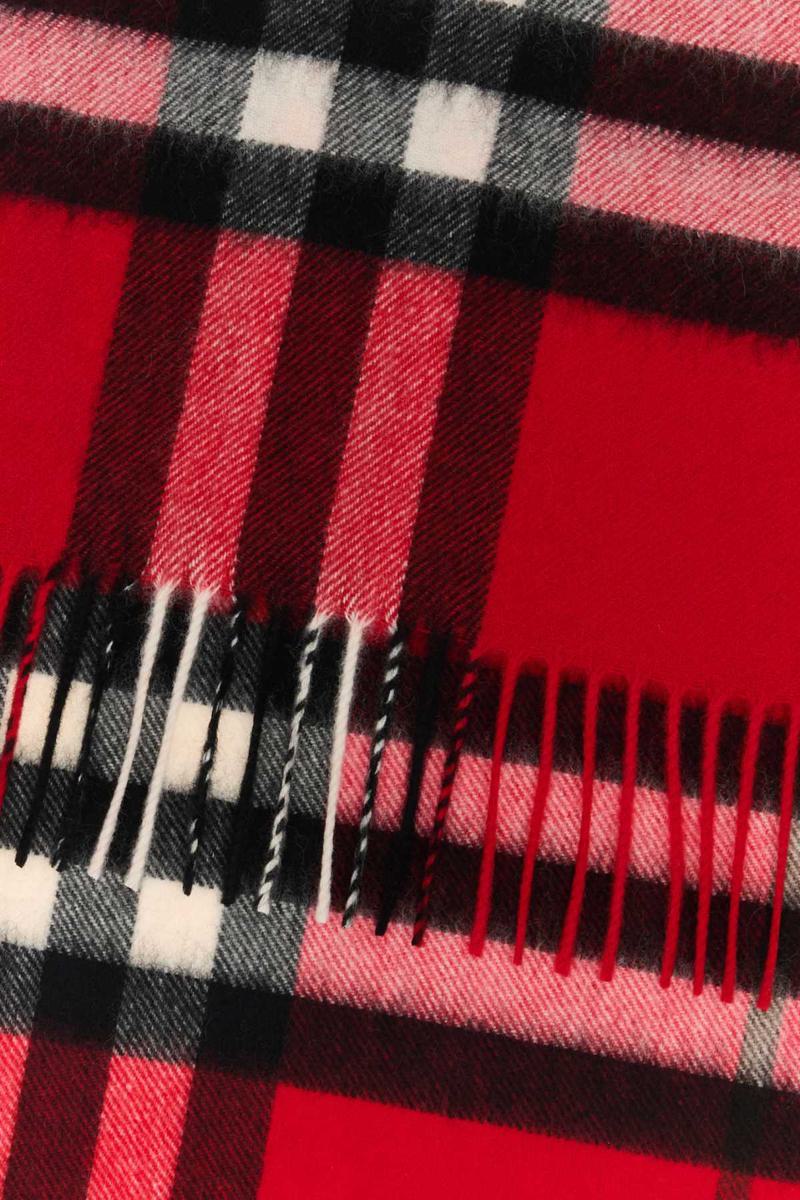 Burberry Halsdukar Och Foularder