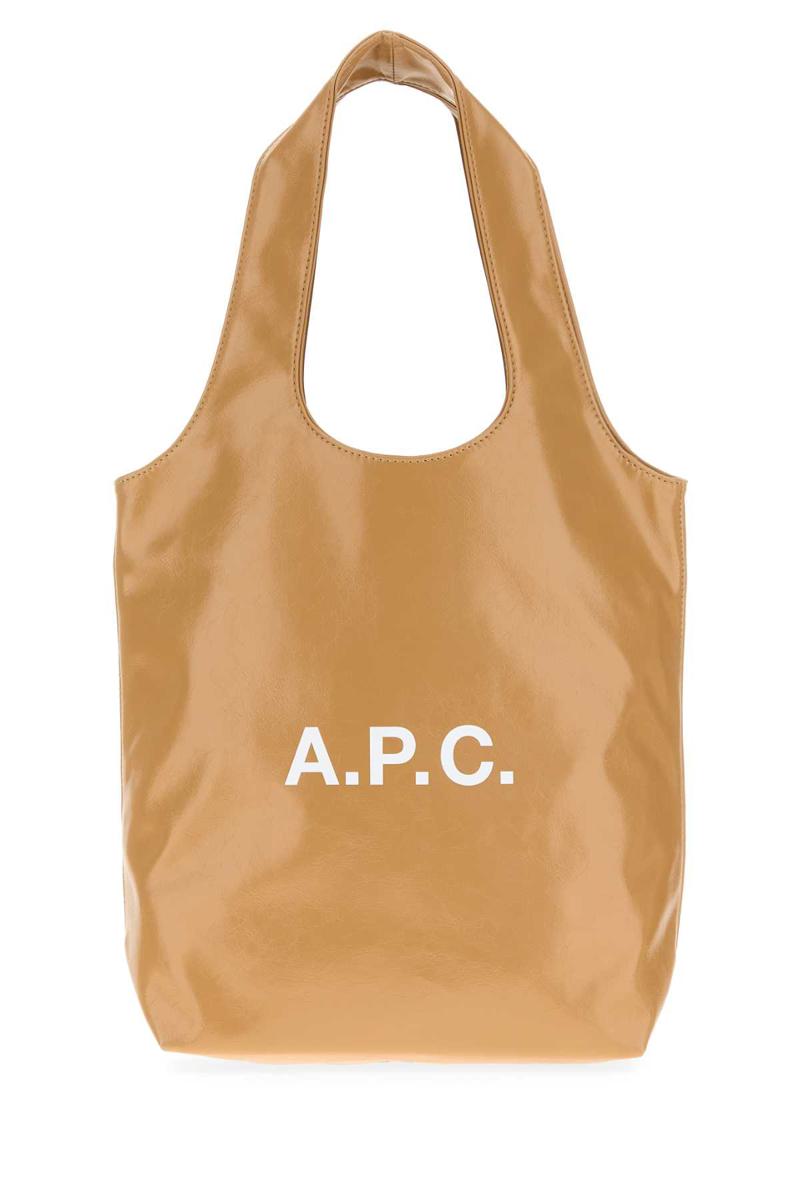 APC handväskor.
