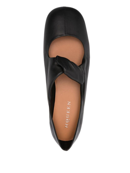 Alexander McQueen Ballerinaskor med vriden detalj
