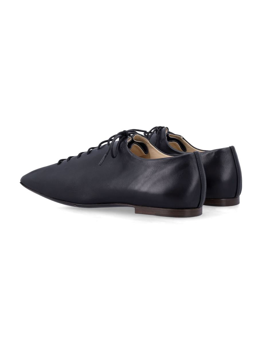 Lemaire Souris Flat Nappa Derbys Svart