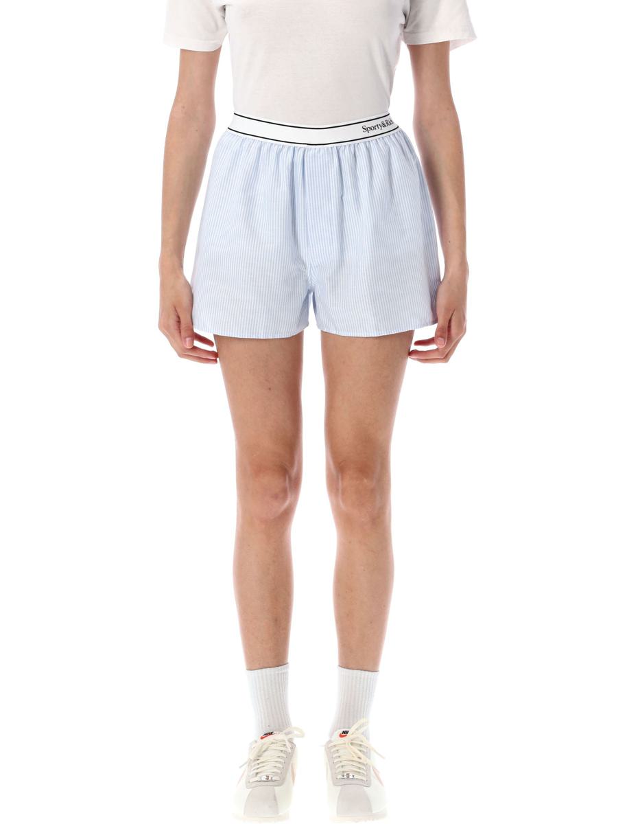 Sportiga och räckviddiga randiga Oxford-boxers med seriflogotyp